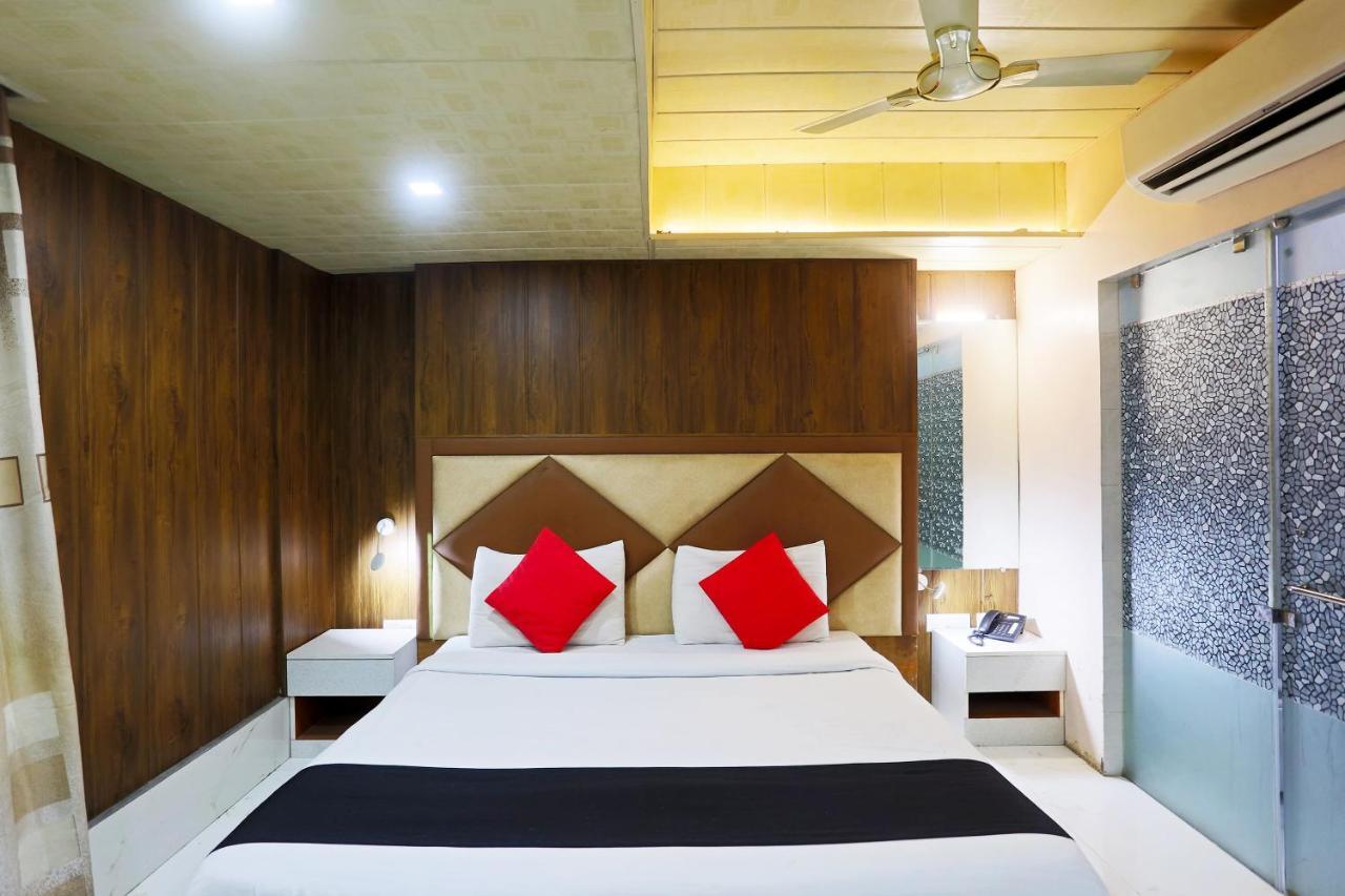 Capital O 23188 Glory Villa نيودلهي المظهر الخارجي الصورة
