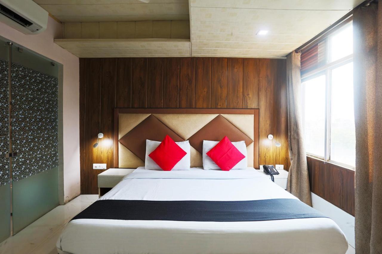 Capital O 23188 Glory Villa نيودلهي المظهر الخارجي الصورة